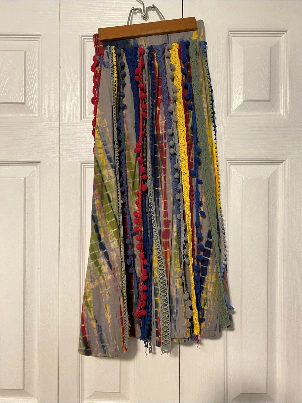 Jak & Peppar Maxi Skirt tie dye with decorative trim Lace Pompom Elastic Waist